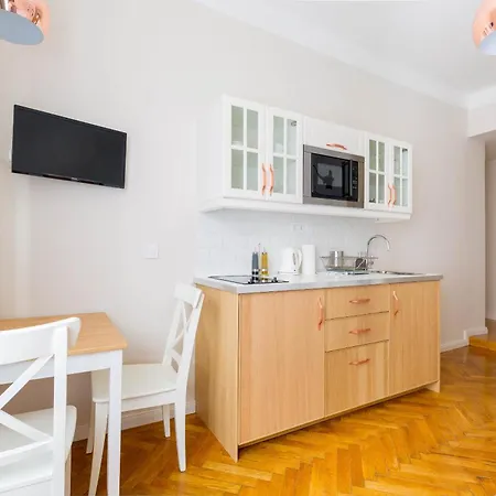 Cheerful In The Center דירה