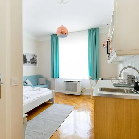 Appartamento Cheerful In The Center Budapest